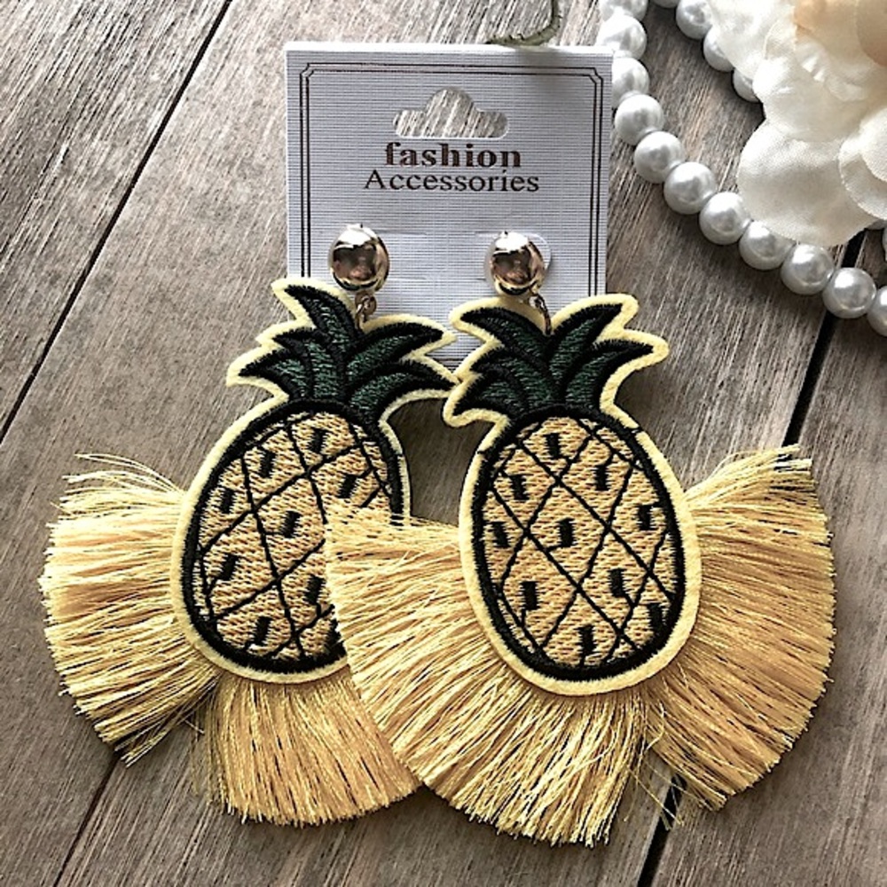 ๐ณโ๐ชโ๐ผโ Pineapple Fashion Earrings ๐ - Picture 1 of 3
